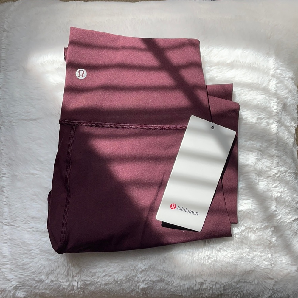 LULU WUNDER UNDER HR 28” CASSIS